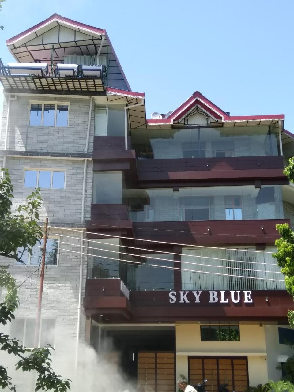 Hotel Sky Bule & Restaurant Khas Nagrota Exterior foto