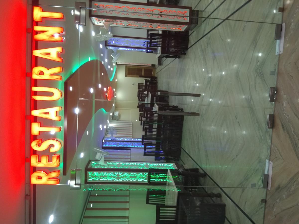Hotel Sky Bule & Restaurant Khas Nagrota Exterior foto
