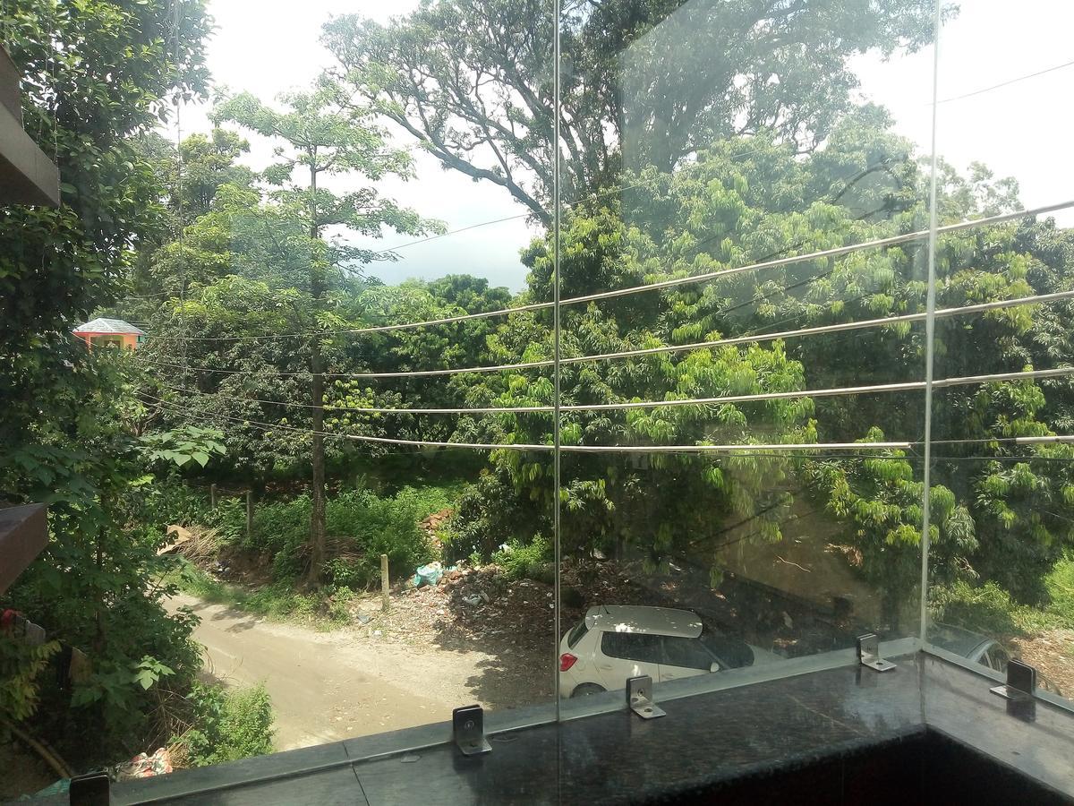 Hotel Sky Bule & Restaurant Khas Nagrota Exterior foto