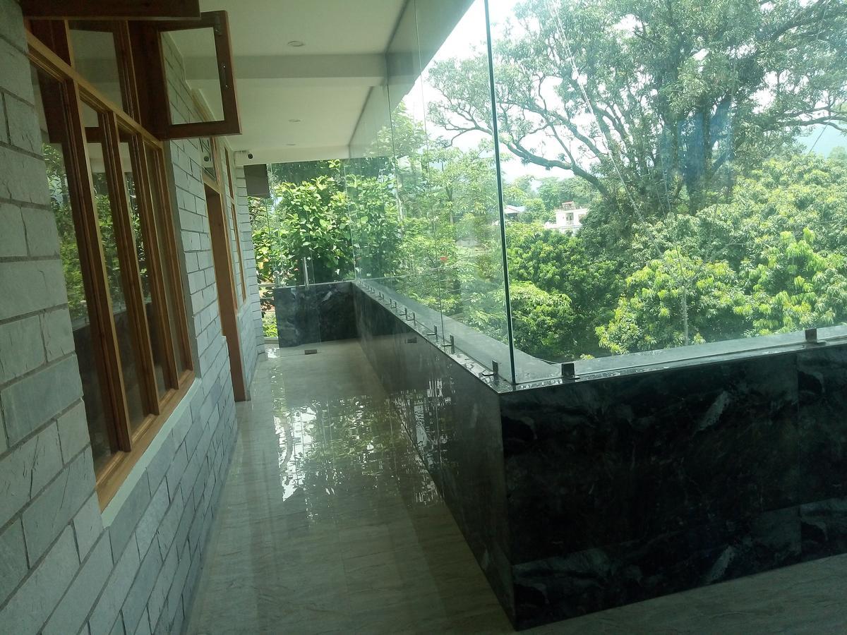 Hotel Sky Bule & Restaurant Khas Nagrota Exterior foto