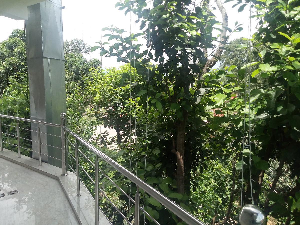 Hotel Sky Bule & Restaurant Khas Nagrota Exterior foto